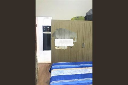 Casa à venda com 4 quartos, 270m² em Jardim Primeiro de Maio (Chacara Fazendinha), Osasco