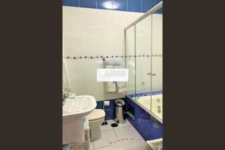 Casa à venda com 4 quartos, 270m² em Jardim Primeiro de Maio (Chacara Fazendinha), Osasco