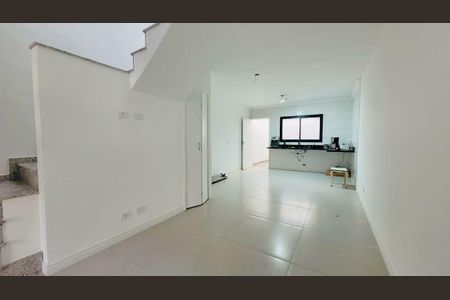Casa à venda com 3 quartos, 110m² em Jardim Alzira, São Paulo