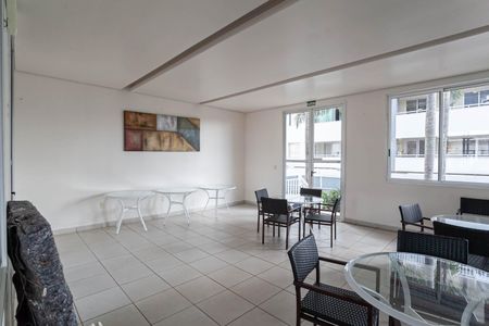 Apartamento à venda com 101m², 3 quartos e 2 vagasÁrea comum - Salão de festas