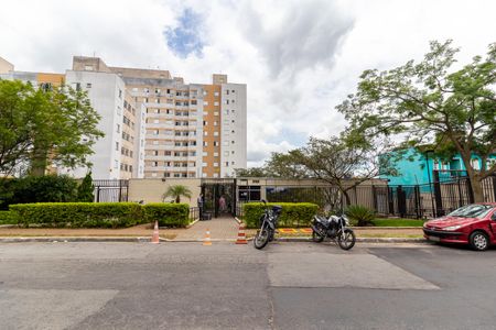 Apartamento à venda com 48m², 2 quartos e 1 vaga Apartamento à venda com 48m², 2 quartos e 1 vagaFachada