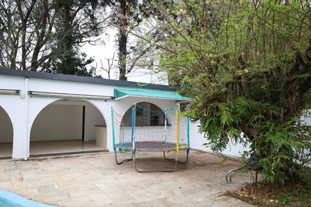 Casa à venda com 590m², 5 quartos e 4 vagasÁrea Externa