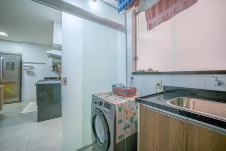 Apartamento à venda com 128m², 3 quartos e 1 vagaÁrea de Serviço