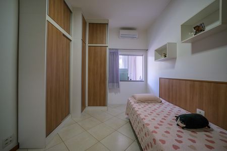 Apartamento à venda com 128m², 3 quartos e 1 vagaQuarto 2