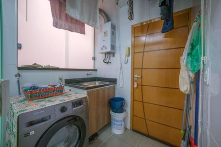 Apartamento à venda com 128m², 3 quartos e 1 vagaÁrea de Serviço