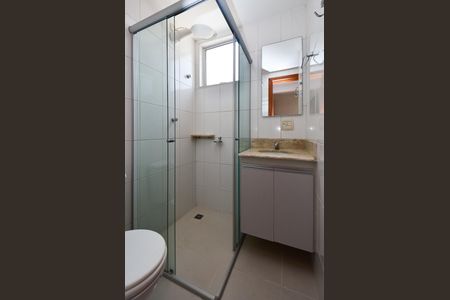 Apartamento à venda com 76m², 3 quartos e 2 vagasBanheiro social