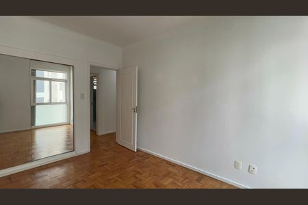 Apartamento à venda com 115m², 3 quartos e 1 vagaQuarto 2