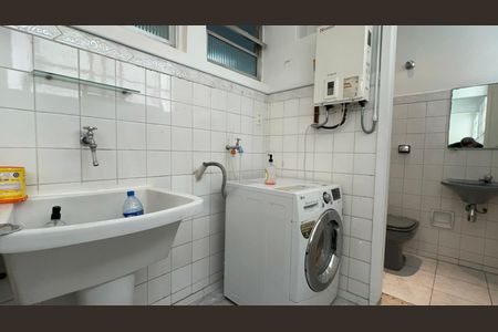 Apartamento à venda com 115m², 3 quartos e 1 vagaÁrea de Serviço