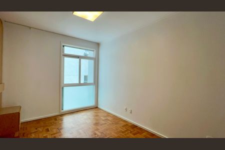 Apartamento à venda com 115m², 3 quartos e 1 vagaSuite