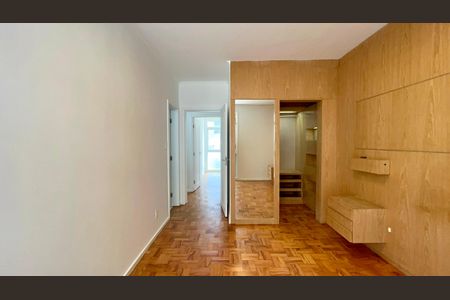 Apartamento à venda com 115m², 3 quartos e 1 vagaSuite