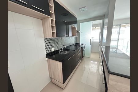 Apartamento à venda com 62m², 2 quartos e 2 vagasCozinha