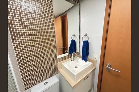 Apartamento à venda com 62m², 2 quartos e 2 vagasBanheiro Social