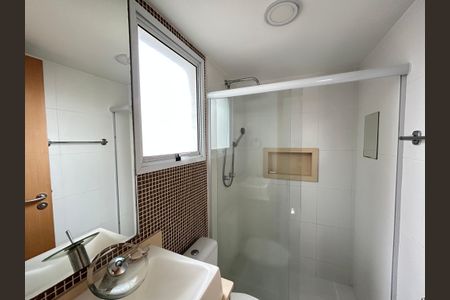 Apartamento à venda com 62m², 2 quartos e 2 vagasBanheiro da Suíte