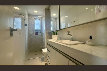 Apartamento à venda com 150m², 4 quartos e 2 vagasBanheiro 