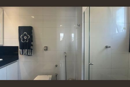 Apartamento à venda com 150m², 4 quartos e 2 vagasBanheiro 