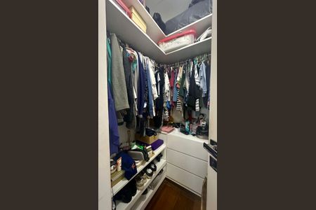 Apartamento à venda com 150m², 4 quartos e 2 vagasCloset