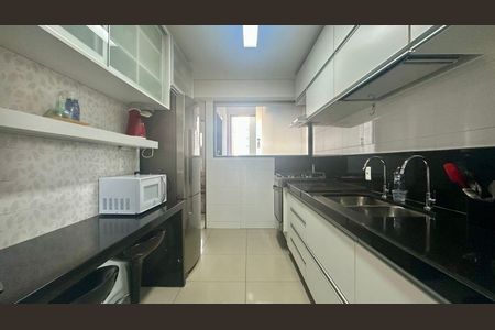 Apartamento à venda com 150m², 4 quartos e 2 vagasCozinha