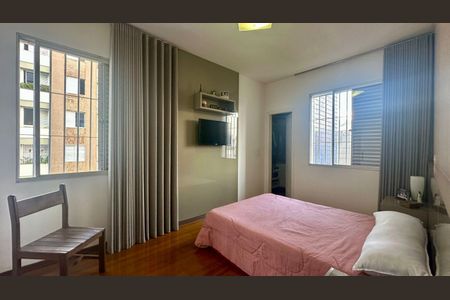 Apartamento à venda com 150m², 4 quartos e 2 vagasQuarto 