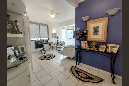 Apartamento à venda com 104m², 3 quartos e sem vaga