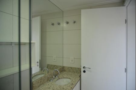 Apartamento à venda com 115m², 3 quartos e 2 vagasBanheiro da Suíte 2