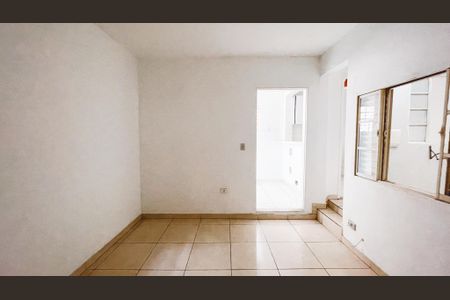 Casa para alugar com 61m², 1 quarto e sem vaga Casa para alugar com 61m², 1 quarto e sem vagaSala