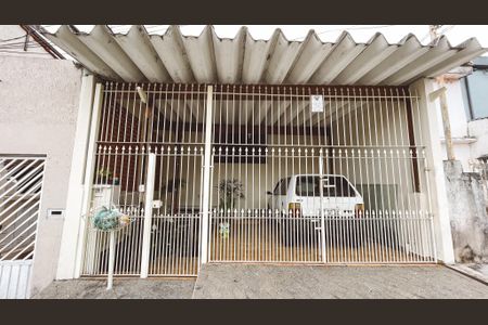 Casa para alugar com 61m², 1 quarto e sem vaga Casa para alugar com 61m², 1 quarto e sem vagaFachada