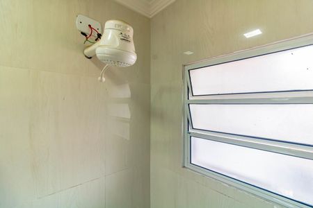 Banheiro de casa para alugar com 1 quarto, 35m² em Jardim Oriental, São Paulo