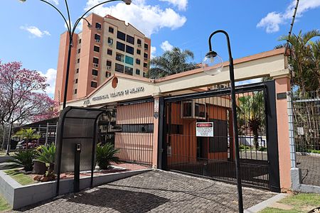 Apartamento à venda com 62m², 2 quartos e 1 vagaFachada e portaria