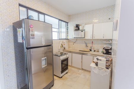 Apartamento à venda com 160m², 4 quartos e 2 vagasCozinha