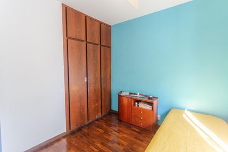 Apartamento à venda com 160m², 4 quartos e 2 vagasQuarto 2