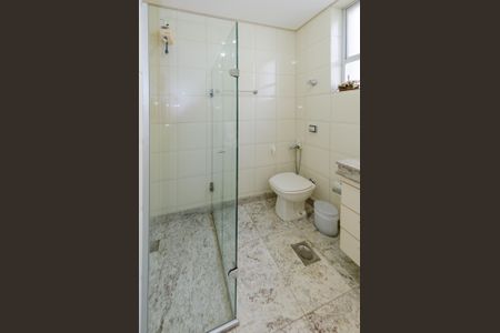 Apartamento à venda com 123m², 3 quartos e 1 vaga Apartamento à venda com 123m², 3 quartos e 1 vagaBanheiro social