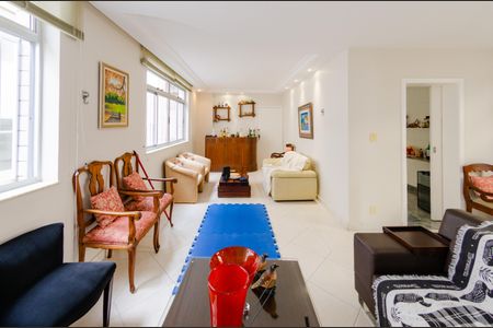 Apartamento à venda com 123m², 3 quartos e 1 vaga Apartamento à venda com 123m², 3 quartos e 1 vagaSala