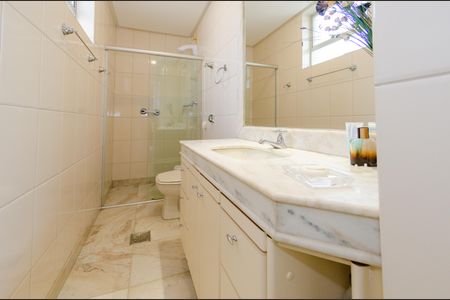 Apartamento à venda com 123m², 3 quartos e 1 vaga Apartamento à venda com 123m², 3 quartos e 1 vagaBanheiro suíte