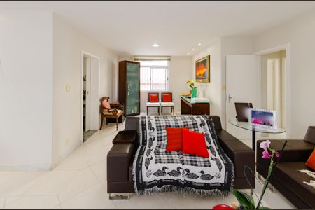 Apartamento à venda com 123m², 3 quartos e 1 vaga Apartamento à venda com 123m², 3 quartos e 1 vagaSala