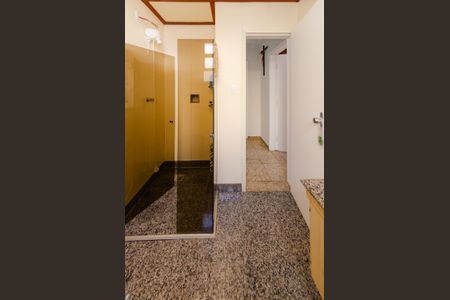 Apartamento à venda com 119m², 3 quartos e 1 vaga Apartamento à venda com 119m², 3 quartos e 1 vagaBanheiro social