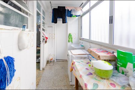 Apartamento à venda com 119m², 3 quartos e 1 vaga Apartamento à venda com 119m², 3 quartos e 1 vagaÁrea de serviço