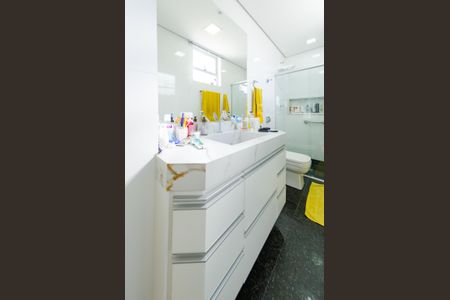 Apartamento à venda com 119m², 3 quartos e 1 vaga Apartamento à venda com 119m², 3 quartos e 1 vagaBanheiro suíte