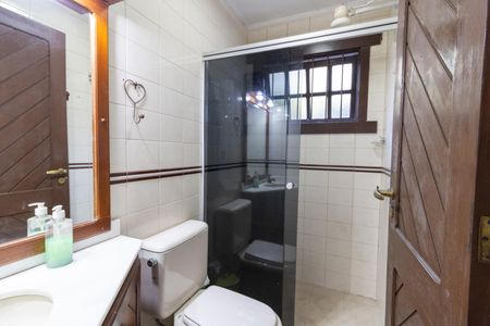 Casa para alugar com 300m², 3 quartos e 4 vagas Casa para alugar com 300m², 3 quartos e 4 vagasBanheiro Social
