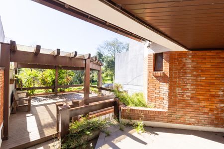 Casa para alugar com 300m², 3 quartos e 4 vagas Casa para alugar com 300m², 3 quartos e 4 vagasEntrada