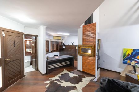 Casa para alugar com 300m², 3 quartos e 4 vagas Casa para alugar com 300m², 3 quartos e 4 vagasSala