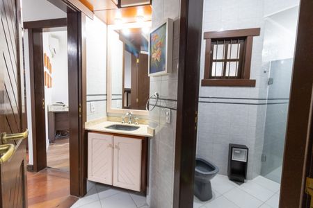 Casa para alugar com 300m², 3 quartos e 4 vagas Casa para alugar com 300m², 3 quartos e 4 vagasLavabo