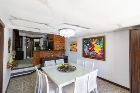 Casa para alugar com 300m², 3 quartos e 4 vagas Casa para alugar com 300m², 3 quartos e 4 vagasCozinha