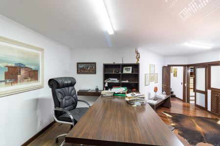 Casa para alugar com 300m², 3 quartos e 4 vagas Casa para alugar com 300m², 3 quartos e 4 vagasSuíte