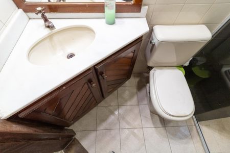 Casa para alugar com 300m², 3 quartos e 4 vagas Casa para alugar com 300m², 3 quartos e 4 vagasBanheiro Social