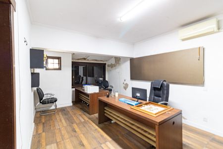 Casa para alugar com 300m², 3 quartos e 4 vagas Casa para alugar com 300m², 3 quartos e 4 vagasQuarto 1