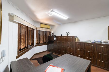 Casa para alugar com 300m², 3 quartos e 4 vagas Casa para alugar com 300m², 3 quartos e 4 vagasSala