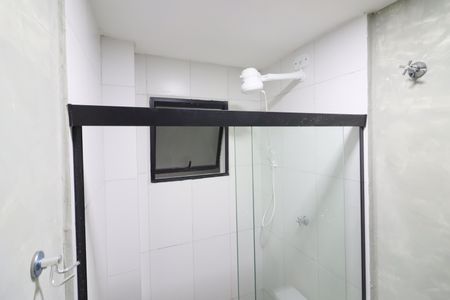 Banheiro Social de kitnet/studio para alugar com 1 quarto, 20m² em Presidente Altino, Osasco