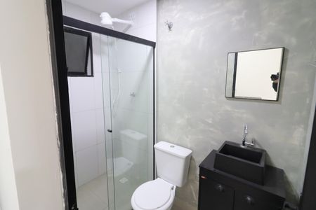 Banheiro Social de kitnet/studio para alugar com 1 quarto, 20m² em Presidente Altino, Osasco