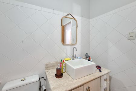Casa à venda com 389m², 3 quartos e 2 vagasBanheiro Social
