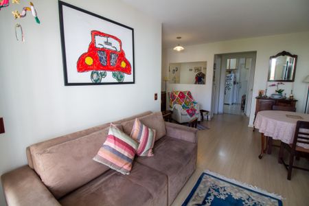 Sala de apartamento para alugar com 3 quartos, 72m² em Santo Amaro, São Paulo